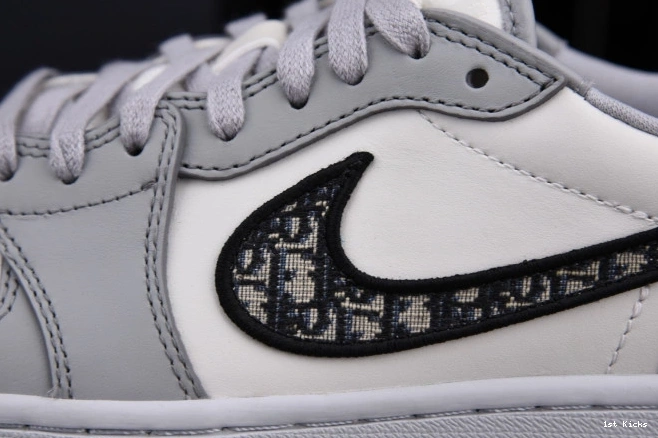 1st Kicks Shoes CN8607-002 DR X JORDAN box) 1 shoe (DR LOW OG 0731